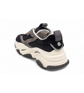 STEVE MADDEN SNEAKERS POSSESSION