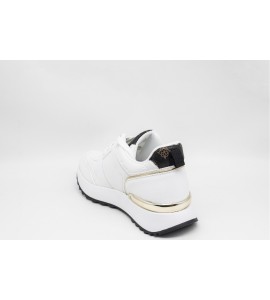 GUESS Sneaker kaddy dettagli logo