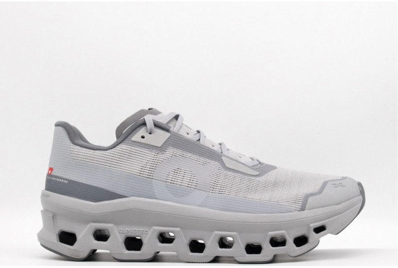 ON SNEAKER CLOUDMONSTER...