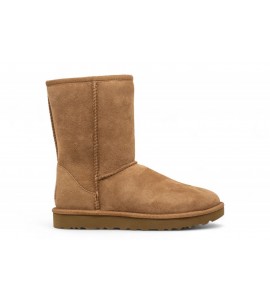 UGG Classic Short II Stivali