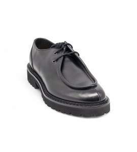 DOUCAL'S Stringata a due fori in pelle