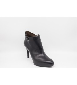 Nero Giardini Tronchetti Camoscio-Borchiette