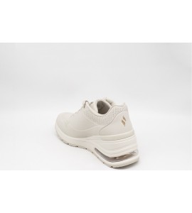 SKECHERS Million Air - Elevated Air