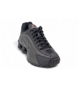 NIKE SNEAKER Shox R4