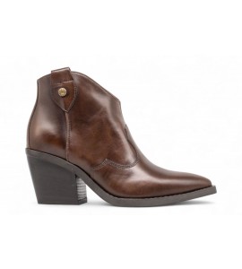 NERO GIARDINI camperos in pelle