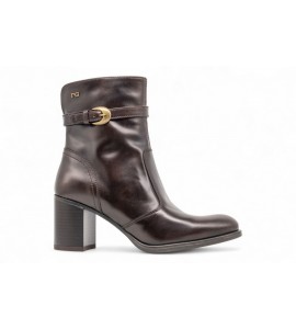 NERO GIARDINI tronchetto in pelle