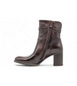 NERO GIARDINI tronchetto in pelle