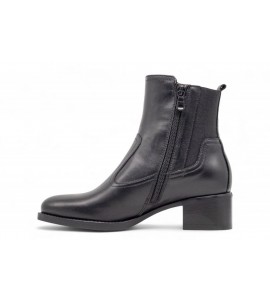 NERO GIARDINI tronchetto in pelle