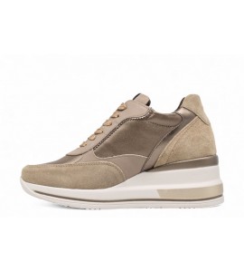 NERO GIARDINI SNEAKER IN CAMOSCIO