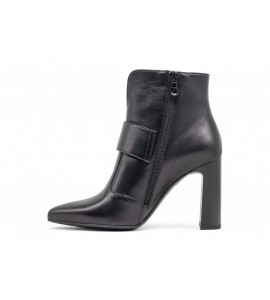 NERO GIARDINI tronchetto in pelle