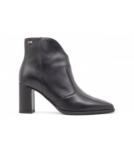 NERO GIARDINI tronchetto in pelle