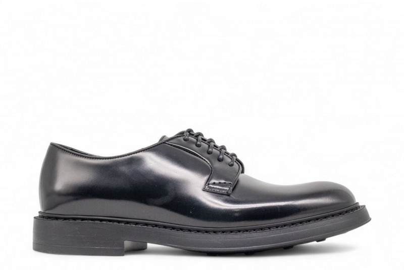 DOUCAL'S Stringata in pelle...