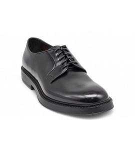 DOUCAL'S Stringata in pelle nera