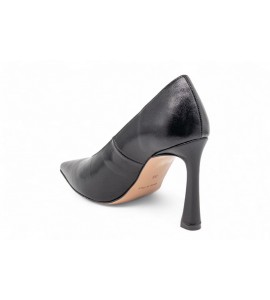 OVYE DECOLLETE A MANDORLA IN NAPLAK