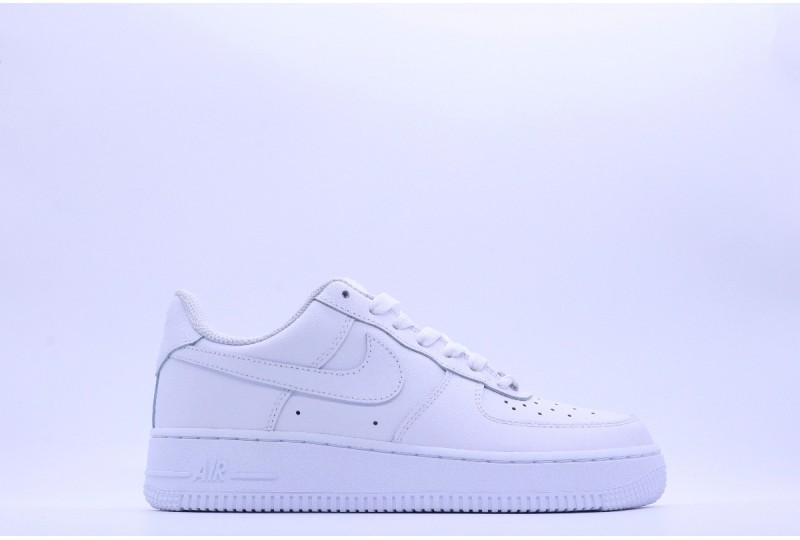 NIKE AIR FORCE 1 Sneakers