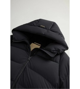 WOOLRICH Piumino Cloud in nylon elasticizzato con finitura opaca