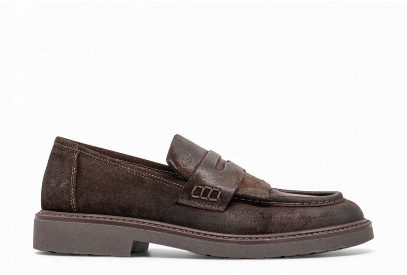 ROGAL'S MOCASSINO GOR