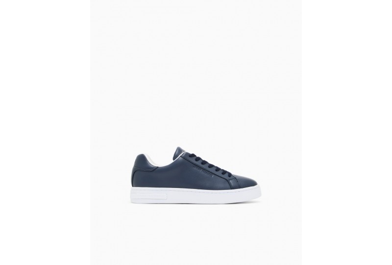 ARMANI EXCHANGE Sneakers in...