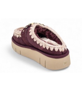 MOU Bounce clog metal logo