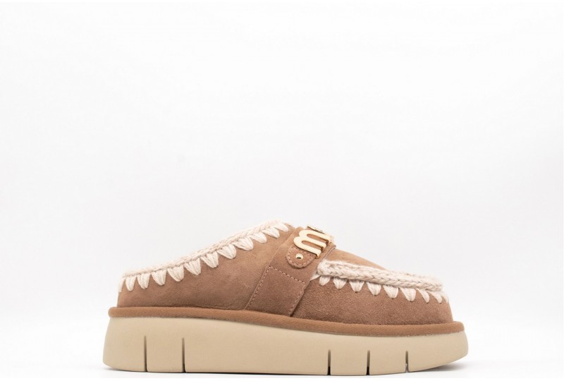 MOU Bounce clog metal logo