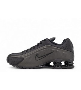 NIKE SNEAKER Shox R4