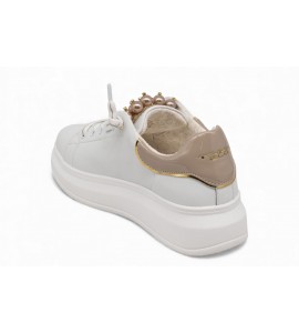 TOSCA BLU Sneaker slip-on Chic con perle SF2501S007