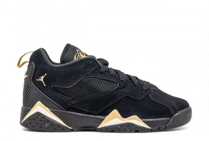 NIKE Air Jordan MVP 92...