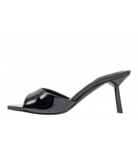 GUESS Sandali in vernice Carisse FLPCAIPAF03