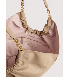 Coccinelle Smash Medium E1U5F110201 N64 SANDSHELL