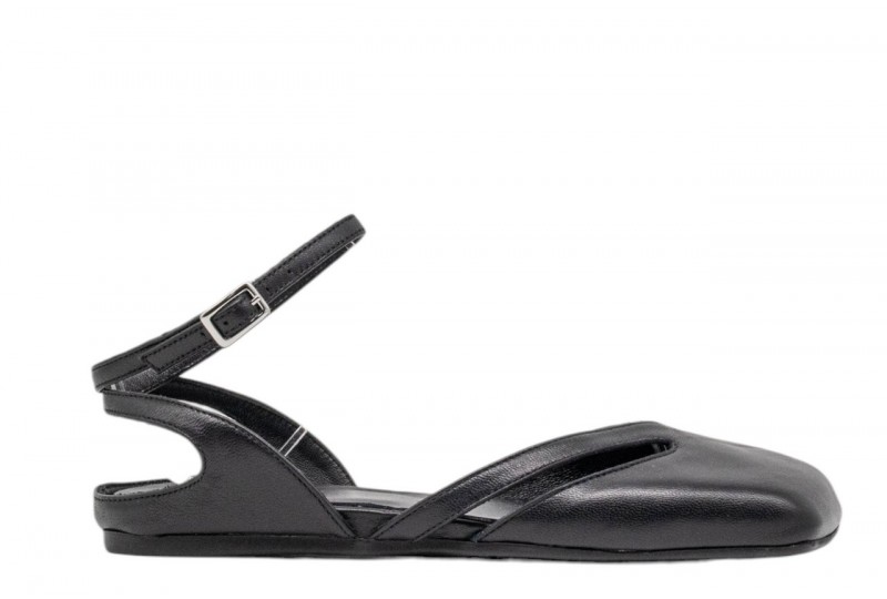 VIC MATIE' ballerina...