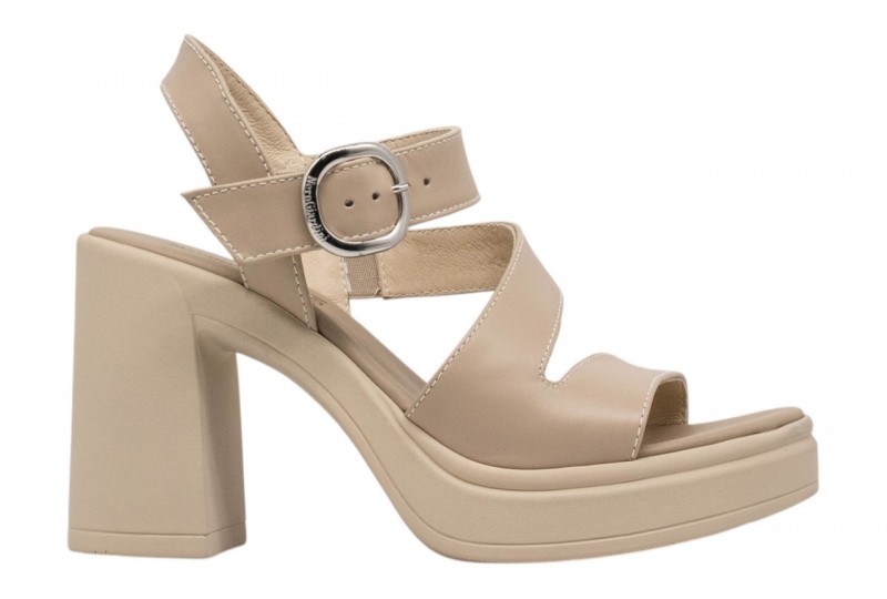 NERO GIARDINI sandalo donna...