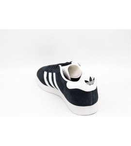 ADIDAS Scarpe Gazelle. Un modello low-top intramontabile