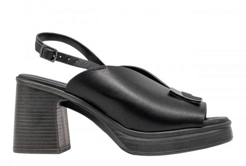 DONNA SERENA sandalo...