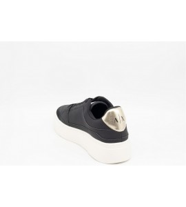 ARMANI EXCHANGE Sneakers con dettaglio sul retro