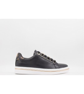 GUESS Sneaker Stasey