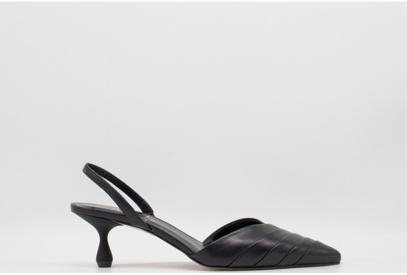 OVYE' Slingback In Pelle
