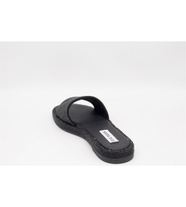 STEVE MADDEN Achieve