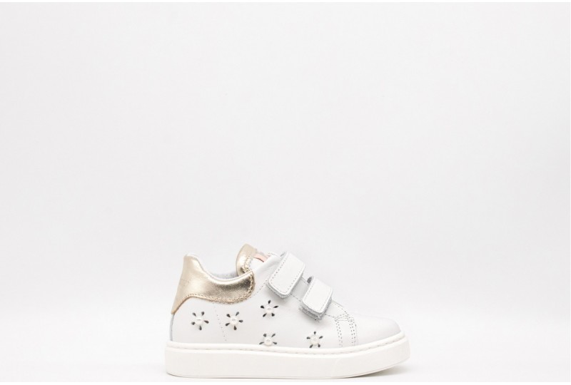 BALDUCCI A SNEAKERS CON PERLE