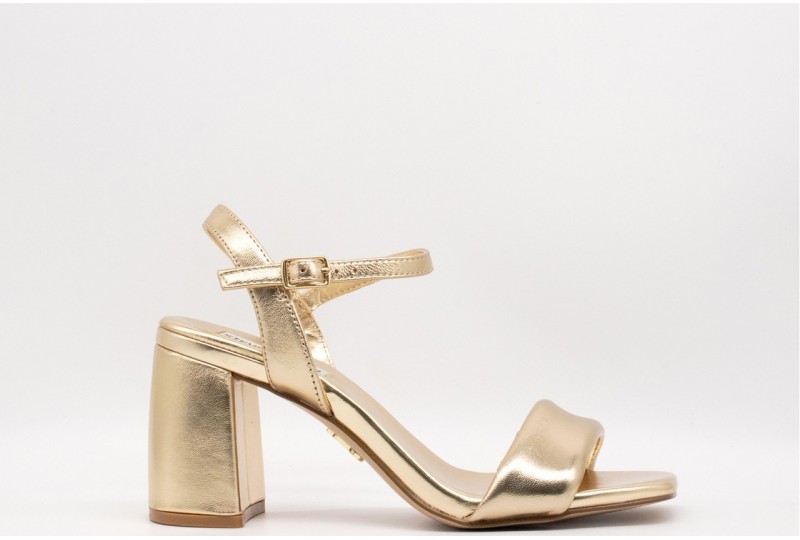 STEVE MADDEN SANDALO LAYNEY