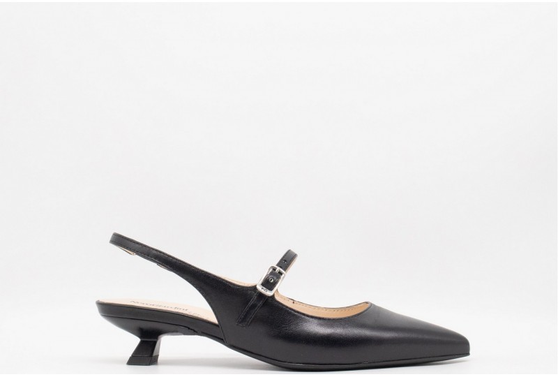 NERO GIARDINI SLINGBACK IN...