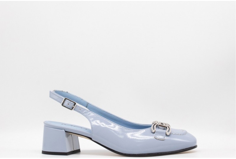 MOT-CLE SLINGBACK IN VERNICE