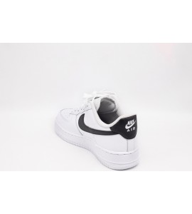 NIKE Air Force 1 '07