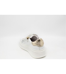 PATRIZIA PEPE Sneakers low cut