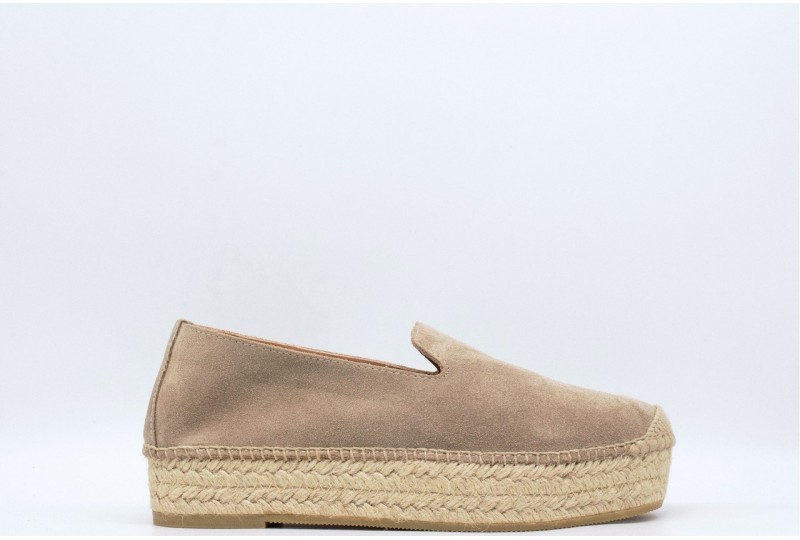 LA Maison De L'Espadrille...
