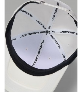 NIKE JORDAN CAPPELLO CON VISIERA