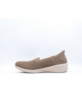 Skechers Slip-ins: Arya - Sweet Voice