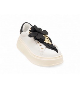 GIO + SNEAKERS CON FIORE