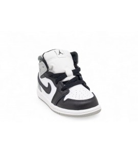 NIKE AIR JORDAN 1 MID
