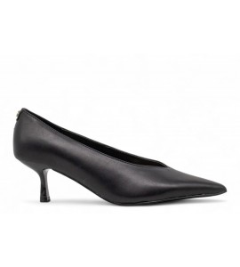 GUESS DECOLLETE YATTCH PELLE NERA