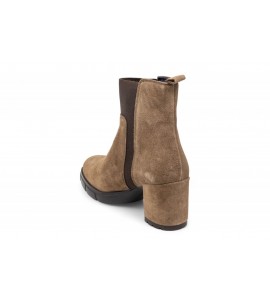 CALLAGHAN TRONCHETTO in suede trufa